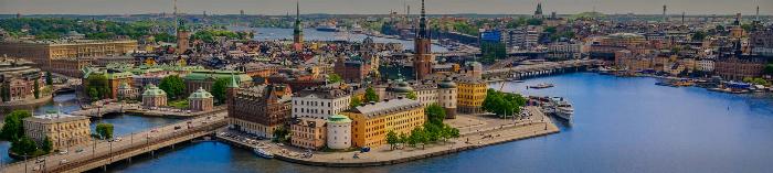 Altis Resort Hotel & Spa'da bulunan deniz manzaralı, modern ve konforlu bir standart odanın içi.