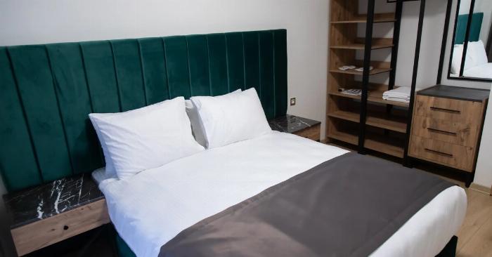 Eryaman'da bulunan bir spa merkezinde sauna sonrası masaj için hazırlanmış sakin ve huzurlu bir oda.