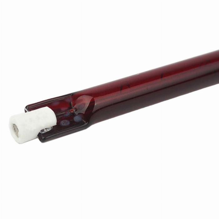 Modern bir kızılötesi (infrared) saunanın iç görünümü, karbon ısıtıcı panelleri ve nazik sıcaklığı