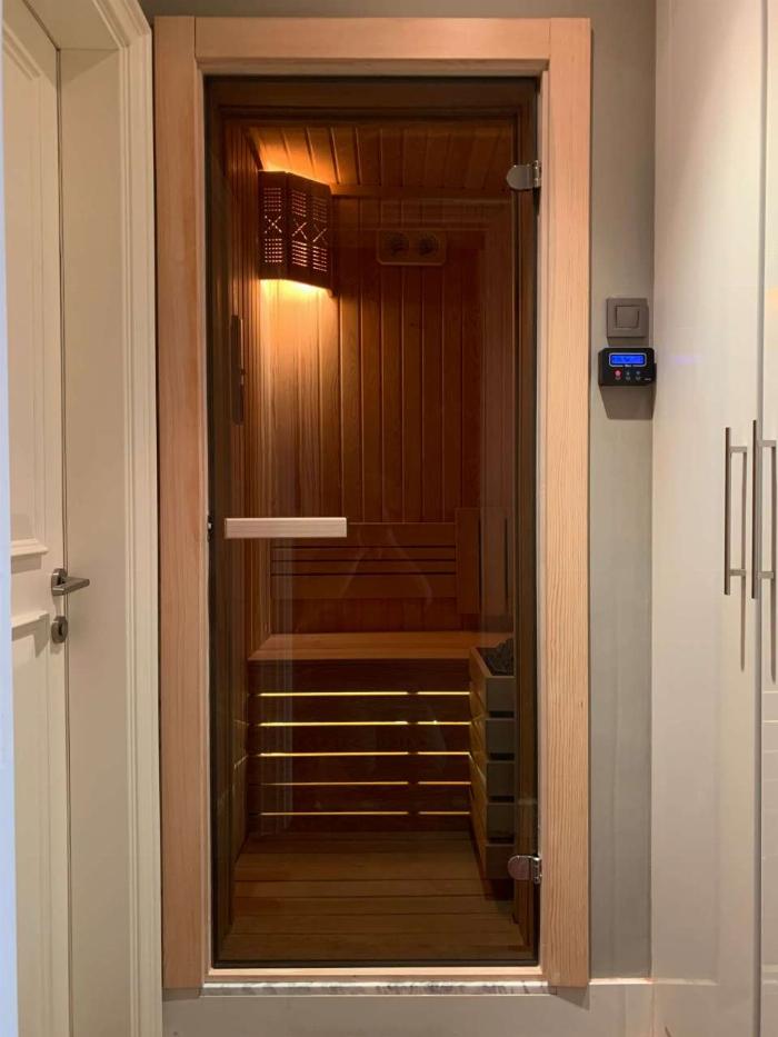 Sauna kapısı için özel olarak tasarlanmış paslanmaz çelik sauna cam kapı menteşesi detayı