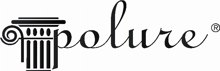 Geleneksel motiflerle süslenmiş lüks bir yalı hamam & sauna içindeki mermer göbek taşı ve otantik atmosfer.